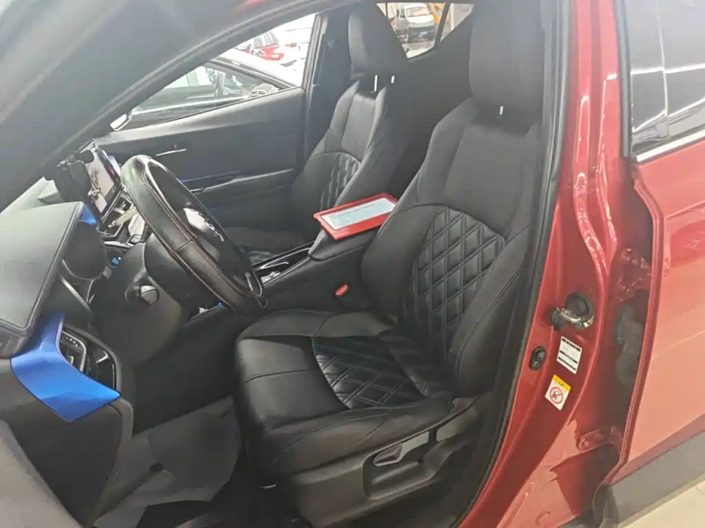 Toyota C-HR 2019 2018 2.0L Leading Edition China V