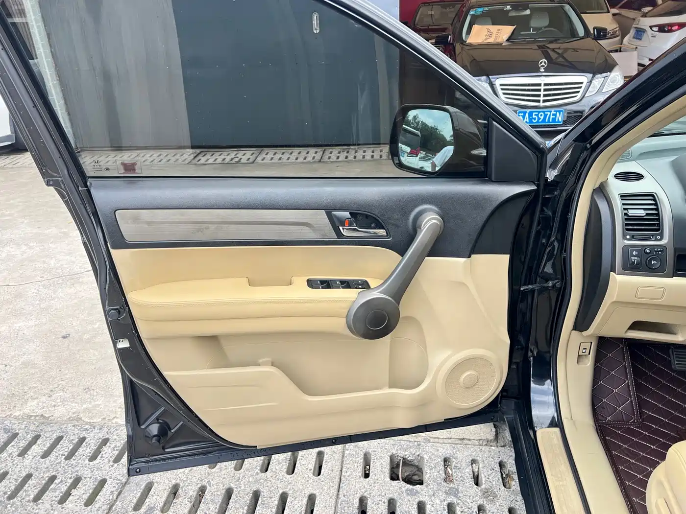 Фото 6 - Honda CR-V