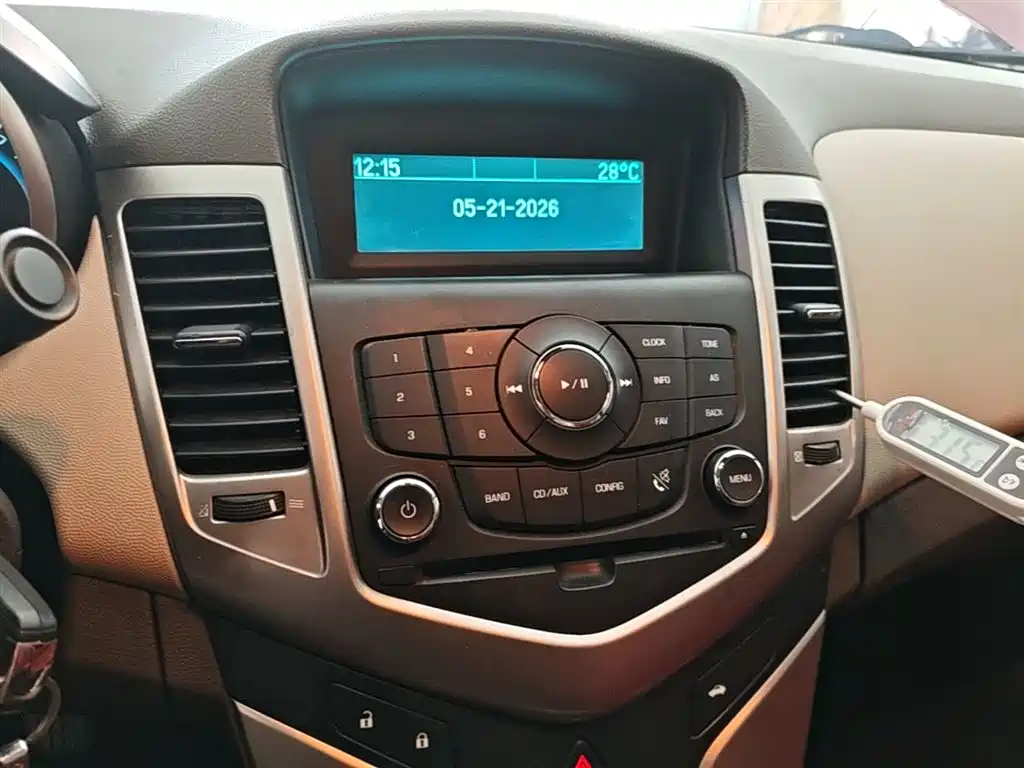 Chevrolet Cruze 2015 1.5L Classic SL MT фото 13