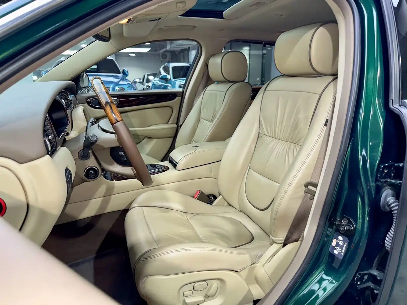 Jaguar XJ 2007 Model XJ8L 4.2 Royal Long Wheelbase фото 13