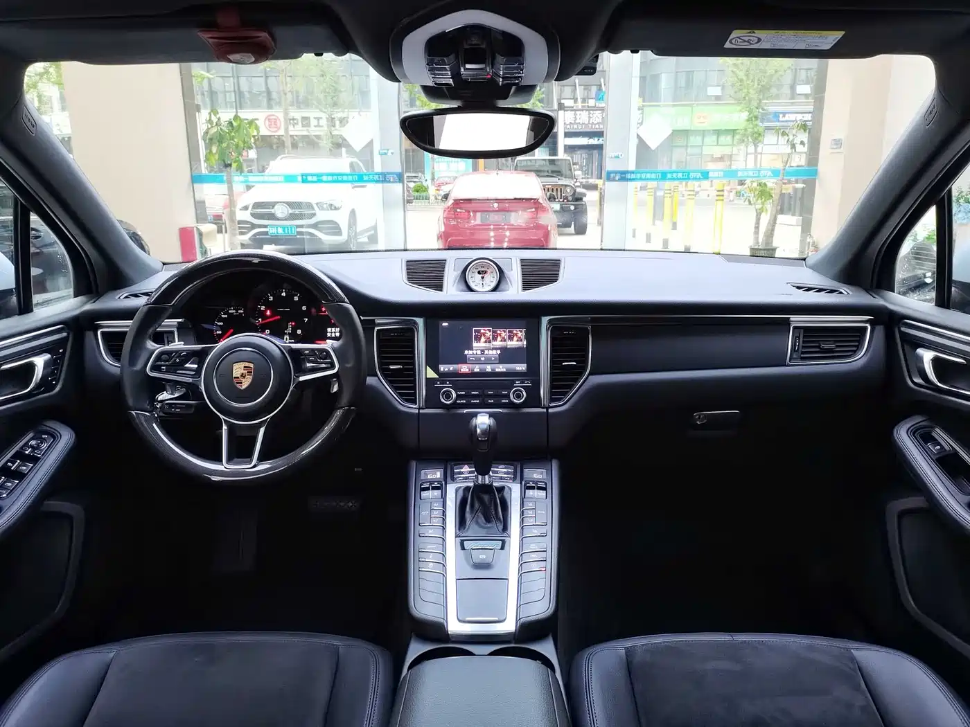Porsche Macan 2017 Macan 2.0T фото 10