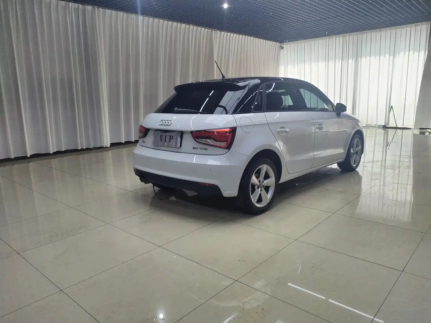 Audi A1 2016 2016 30 TFSI Sportback Design Style Edition