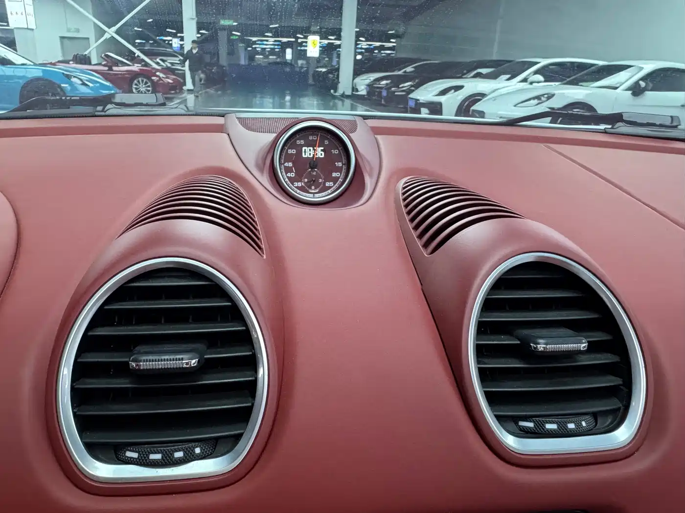 Porsche 718 2018 Boxster 2.0T фото 11