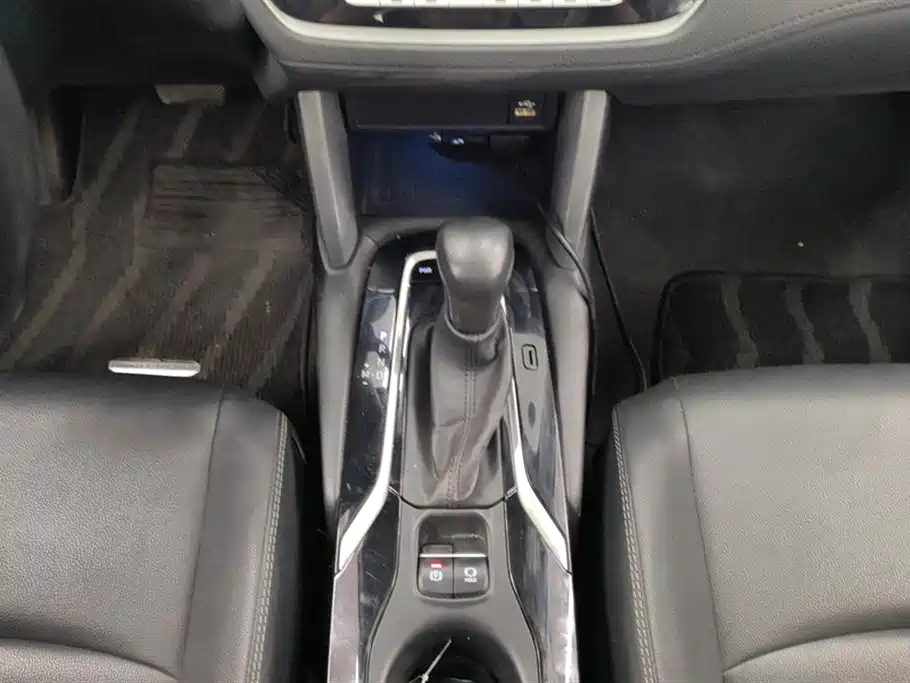 Toyota Corolla Cross 2022 2.0L Flagship Edition фото 16