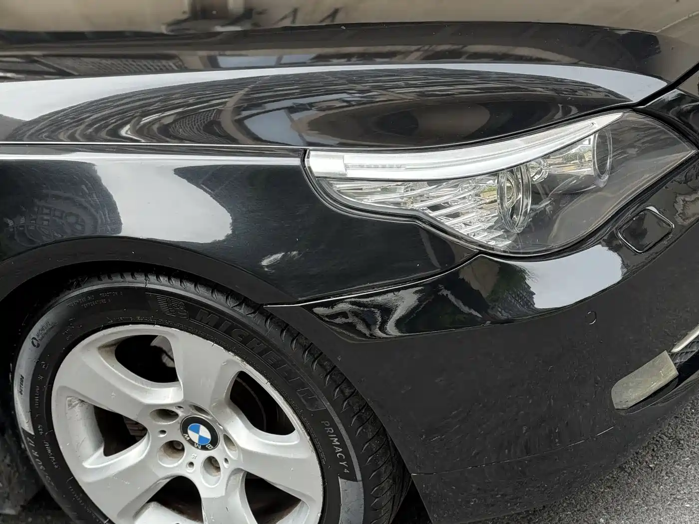 BMW 5 Series 2010 523Li Leading фото 20