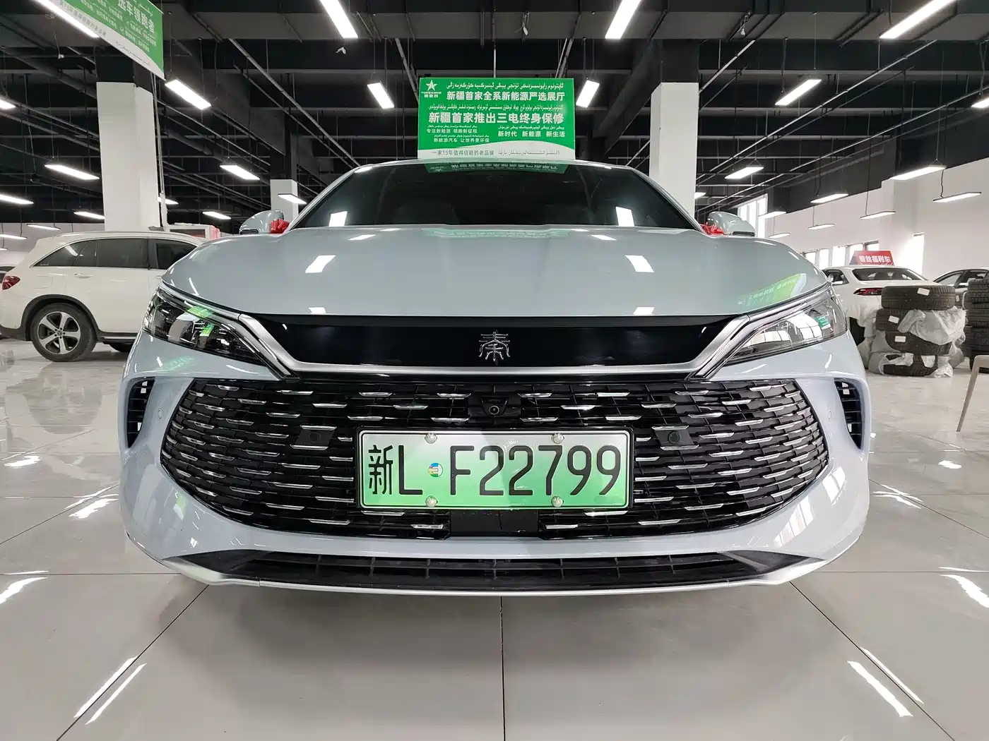 BYD Qin L 2025 DM-i Smart Drive Edition 120KM Excellence Type фото 2