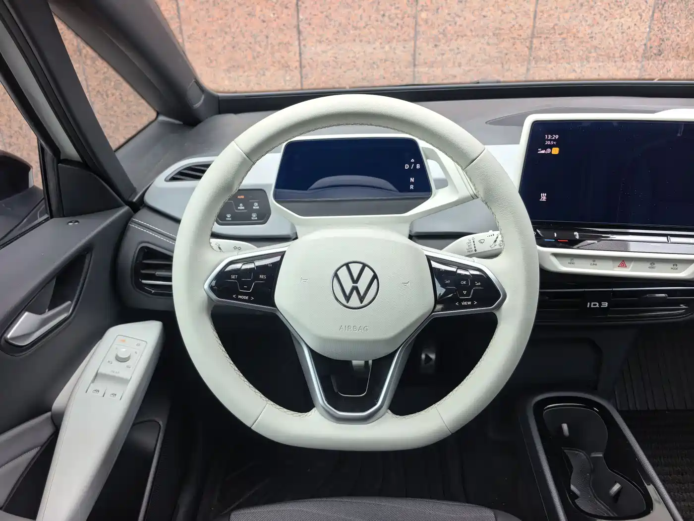 Volkswagen ID.3 2024 Outstanding Edition фото 7