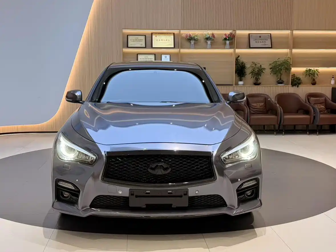 Infiniti Q50 2014 2.0T Comfort Edition фото 2