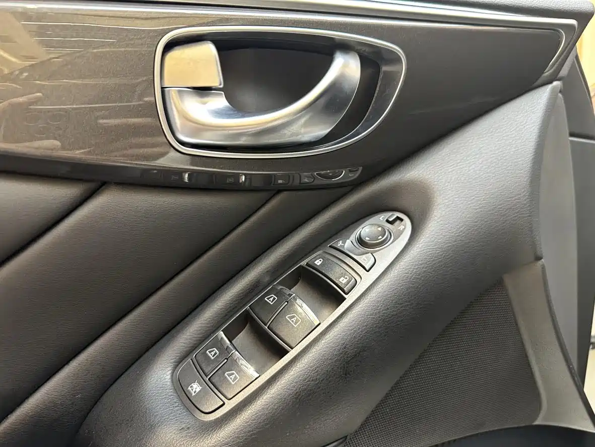 Infiniti Q50 2014 2.0T Comfort Edition фото 14