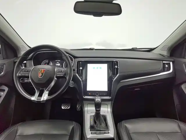 Roewe RX5 2016 30T 2WD Automatic Internet Smart Edition — фото 5