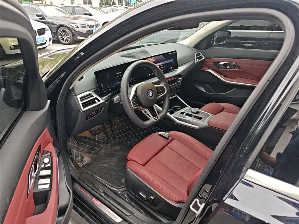 BMW i3 2025 eDrive 35 L фото 12