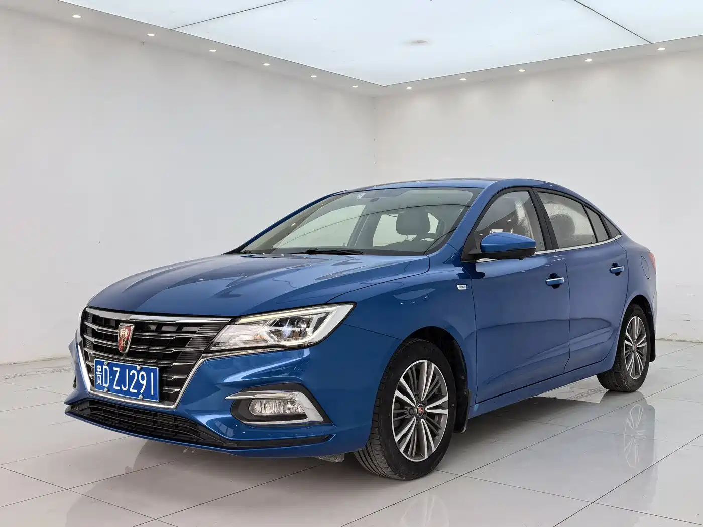 Photo 1 - Roewe i5