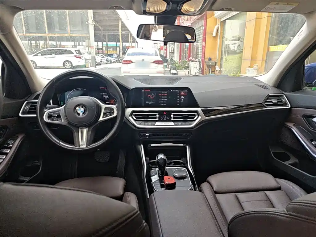 BMW 3-SERIES