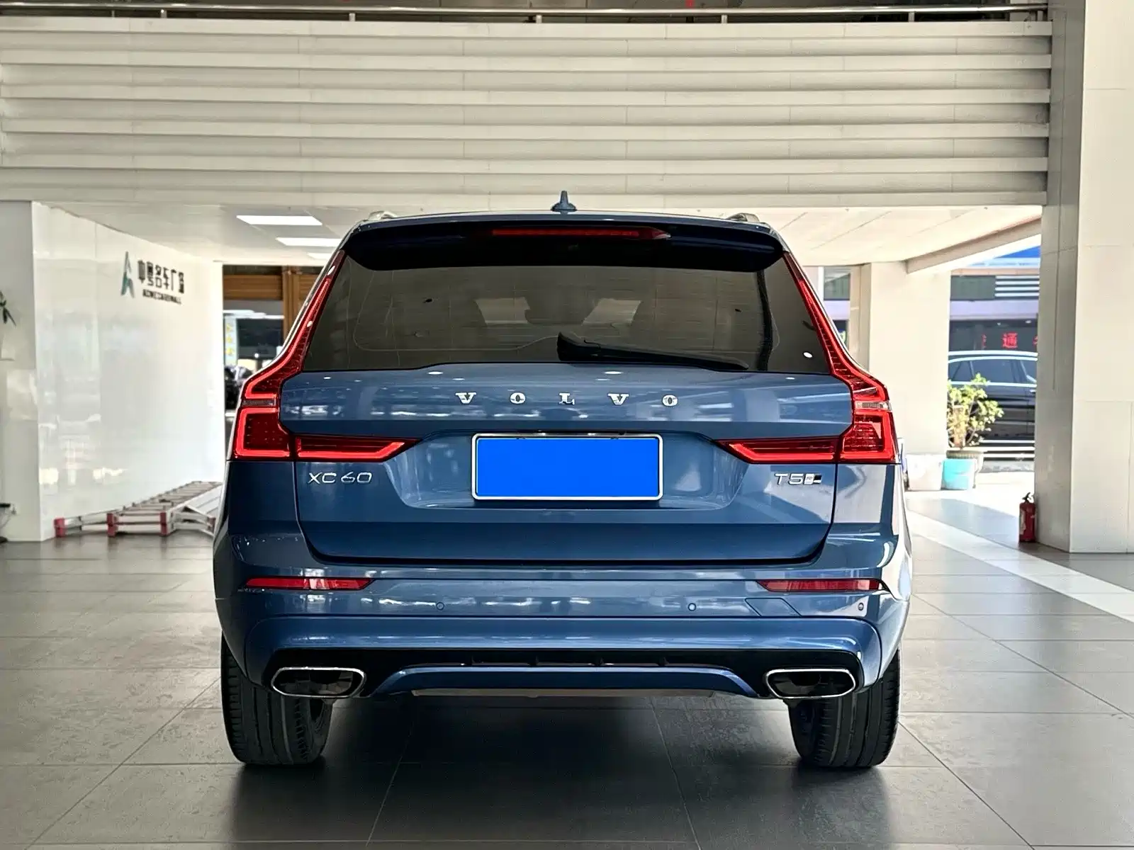 Фото 15 - Volvo XC60