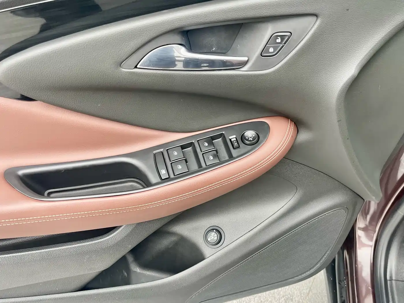 Buick Envision Plus 2019 28T AWD Elite Model China VI фото 5
