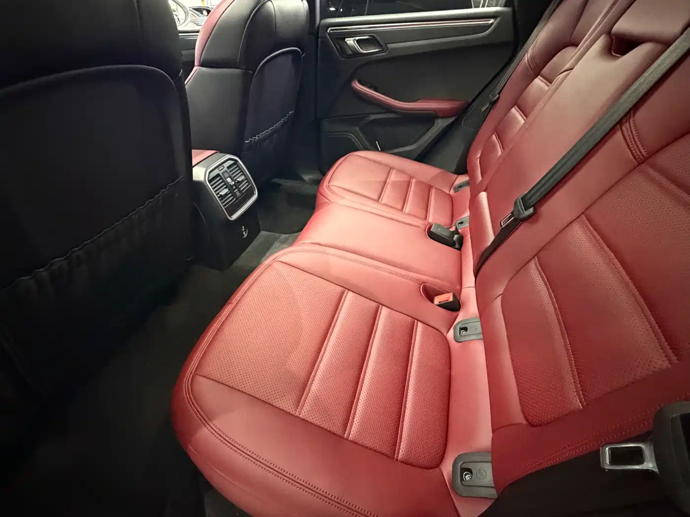 Porsche Macan 2023 Macan 2.0T фото 10