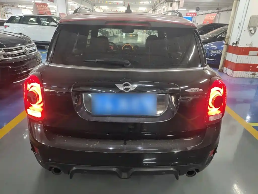 Photo 6 - MINI JCW COUNTRYMAN