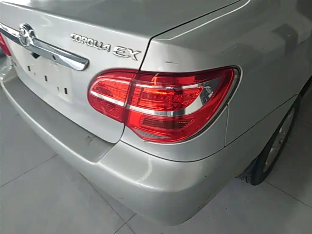 Toyota Corolla 2013 1.6L Automatic Excellence Edition фото 8