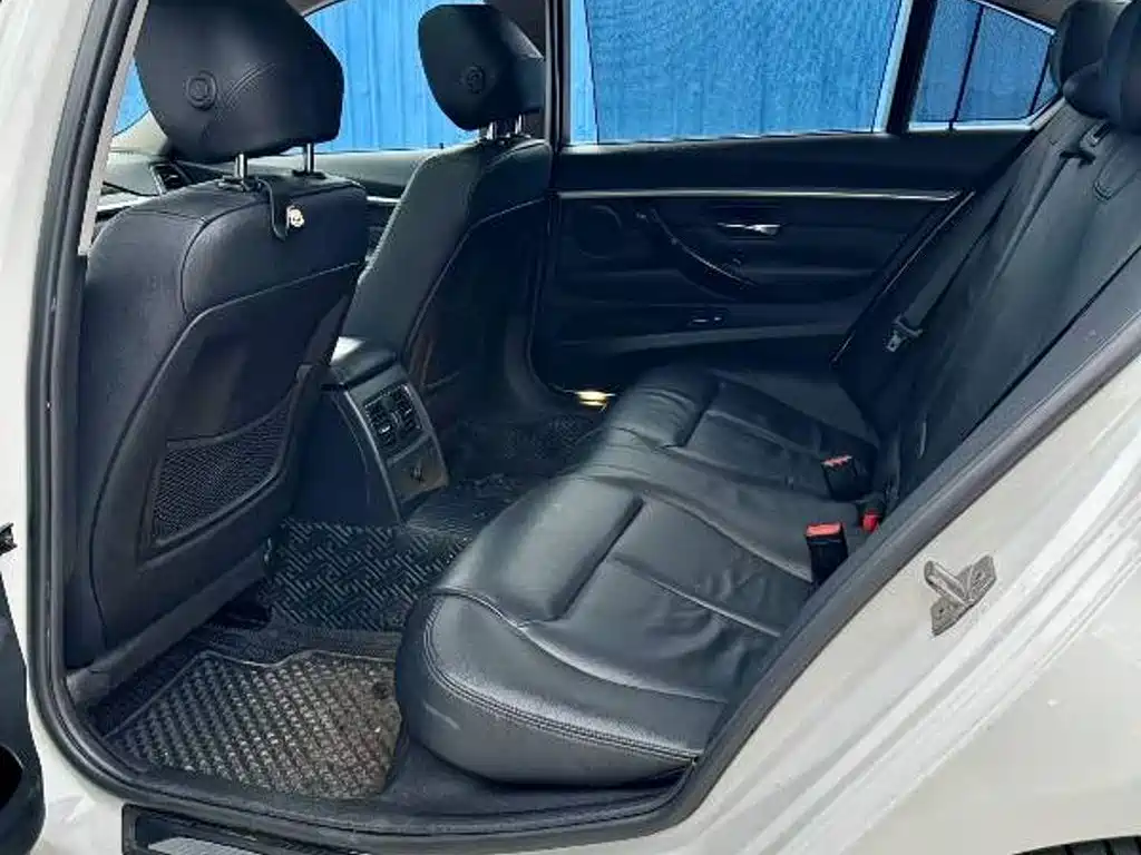Фото 5 - BMW 3 Series