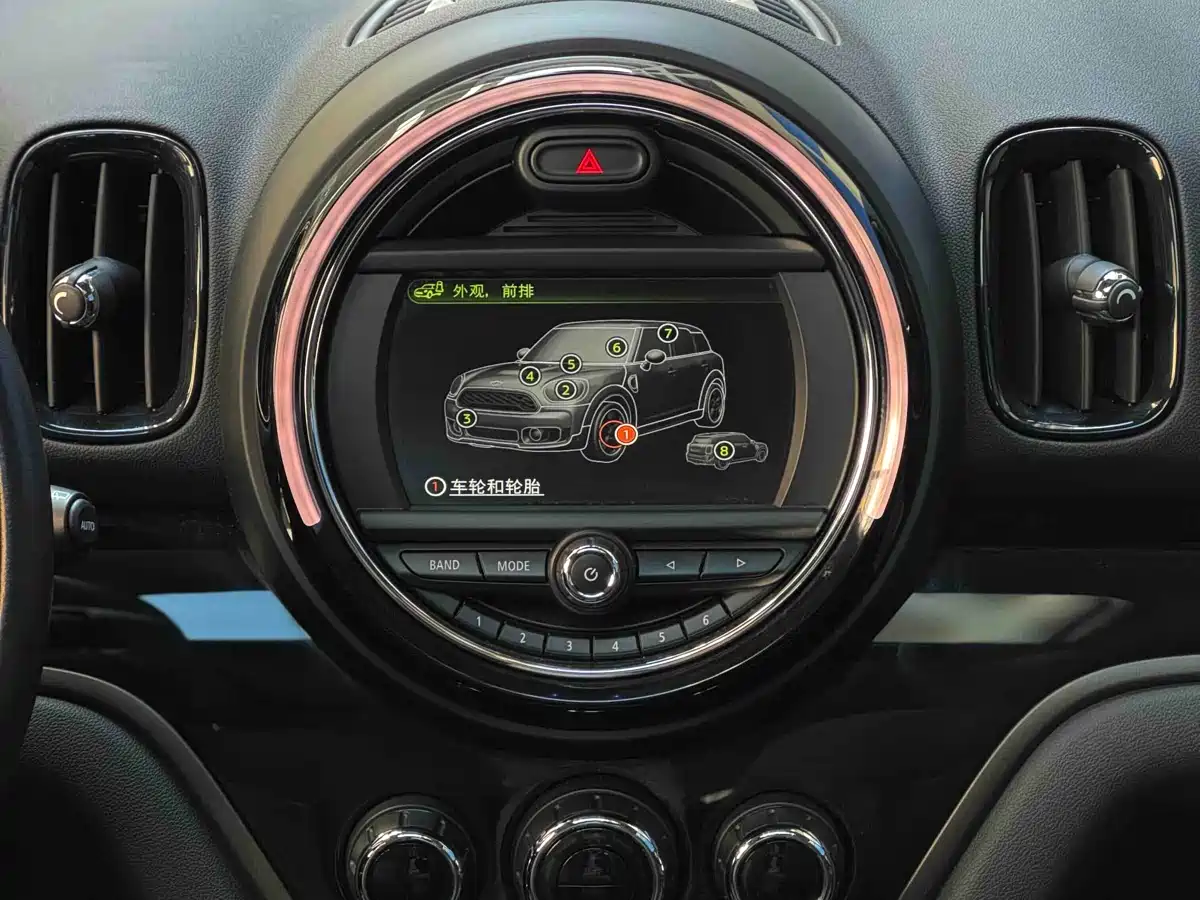 MINI COUNTRYMAN 2017 2.0T COOPER S ALL4 Explorer фото 11