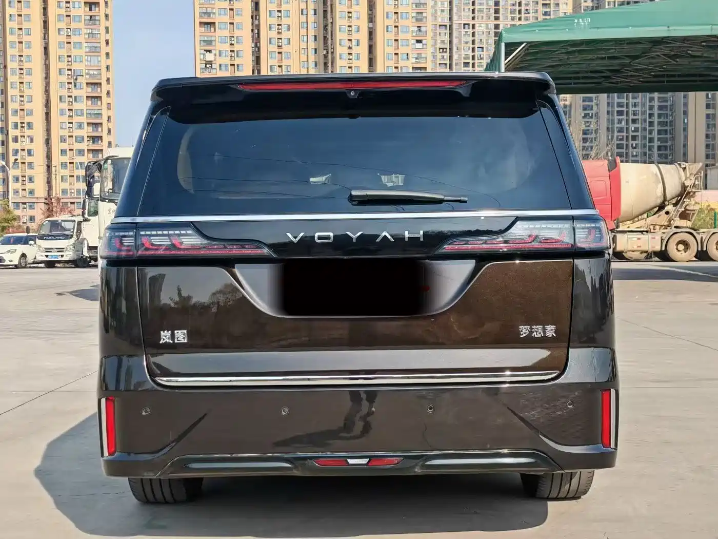Voyah Auto Voyah Dreamer 2025 PHEV AWD Flagship Qian Kun Edition фото 2