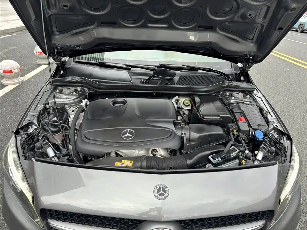 Mercedes-Benz A-Class (Import) 2017 Facelift A 200 Dynamic фото 10