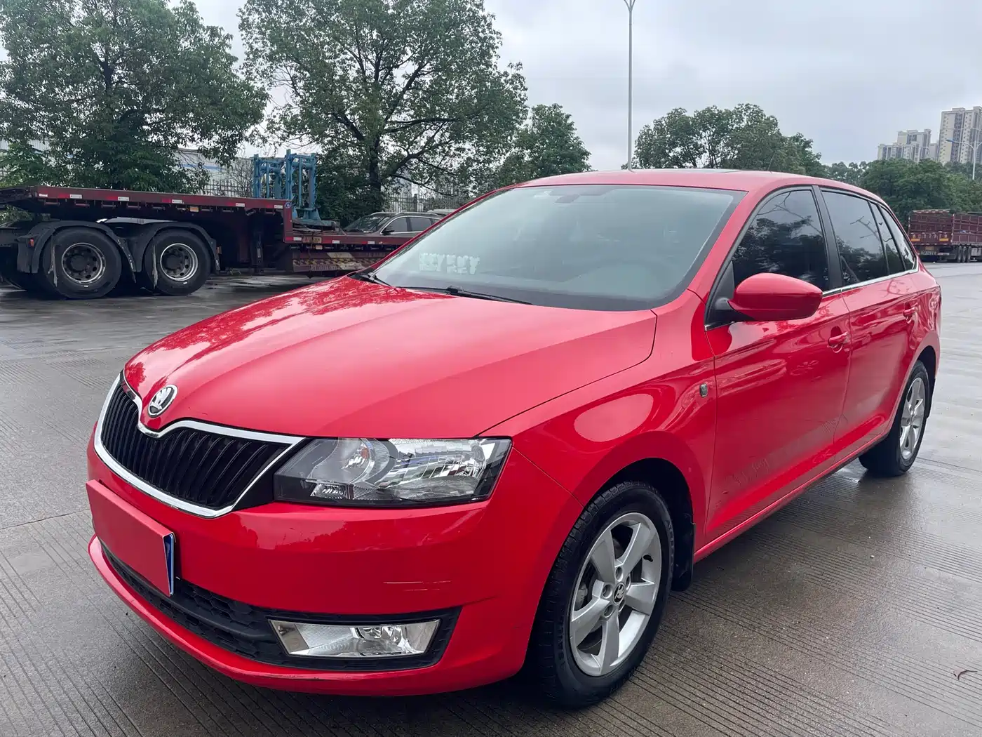 Škoda Skoda Rapid Spaceback 2016 Facelift 1.6L Automatic Innovation Edition