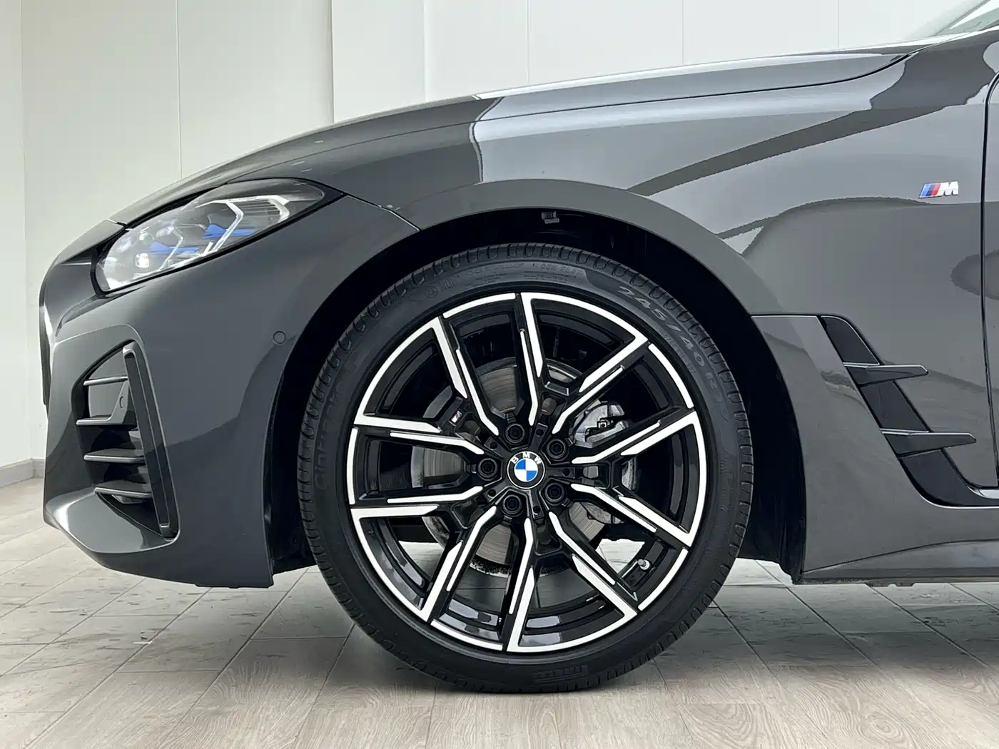BMW 4 Series 2023 425i Gran Coupe M Sport Shadowline Package фото 16