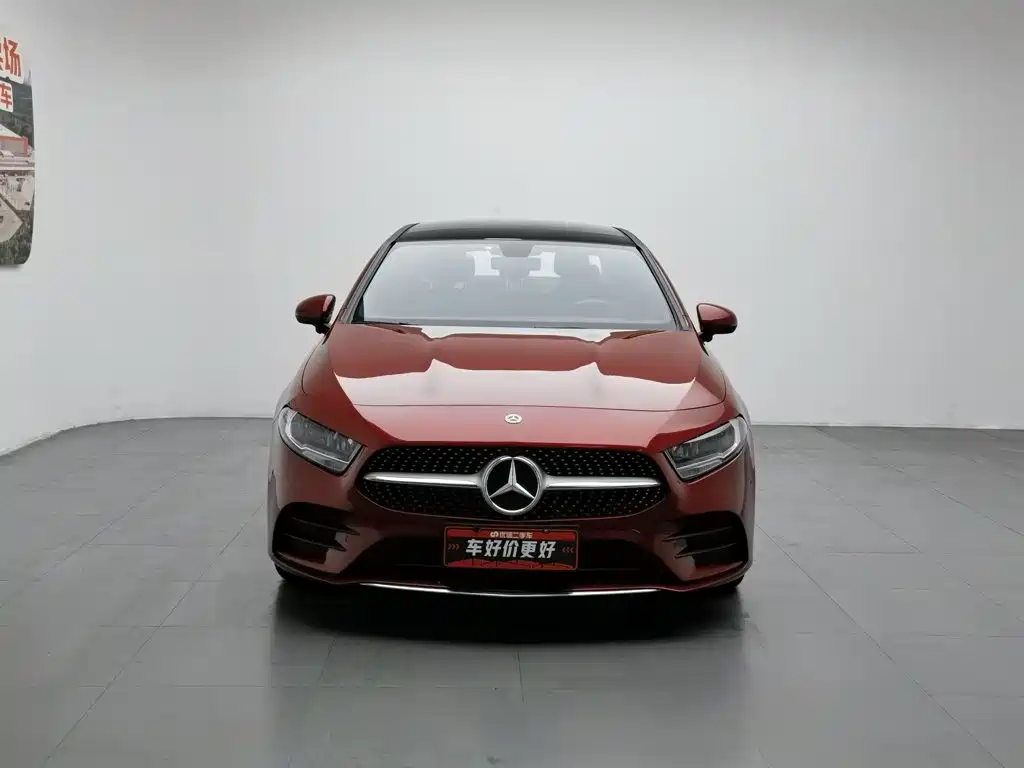 صورة 3 - Mercedes-Benz A-Class