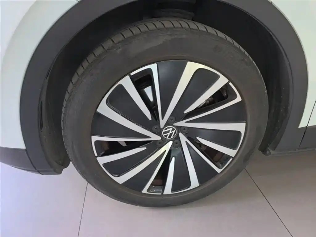 Volkswagen ID.4 X 2022 Pure Long Range Edition фото 23