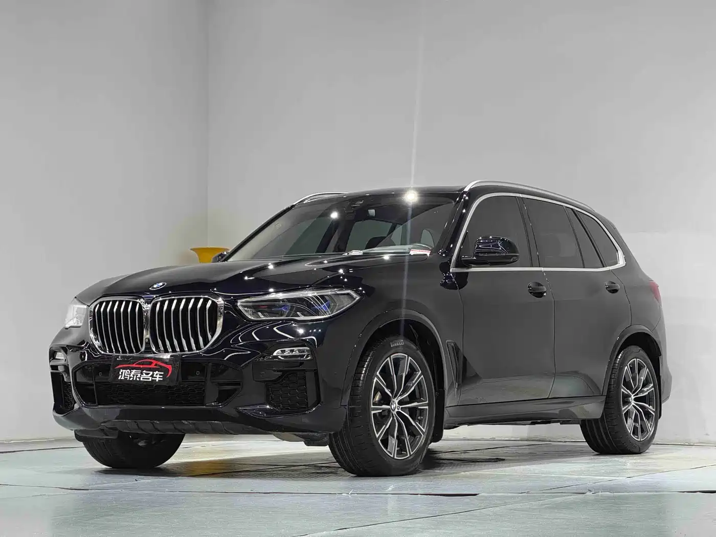 BMW X5 (Import) 2019 xDrive40i M Sport Package фото 2