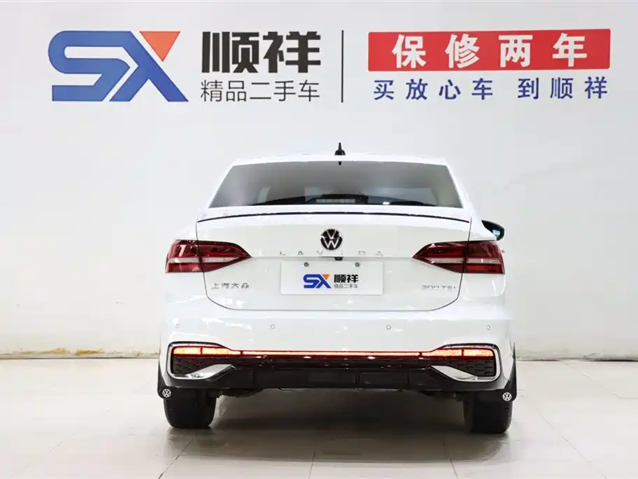 Volkswagen Lavida 2023 Model 300TSI DSG Starlight Leading Edition фото 6