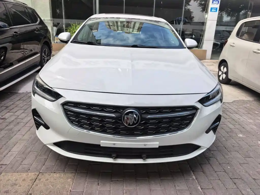 Фото 3 - Buick Regal
