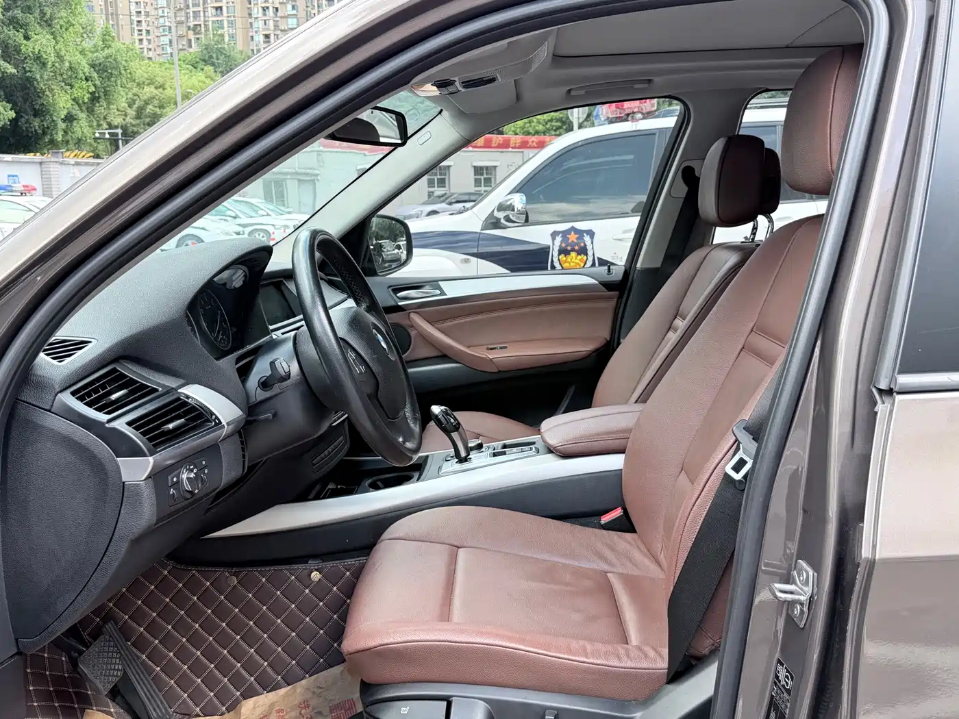 Photo 5 - BMW X5 (Import)