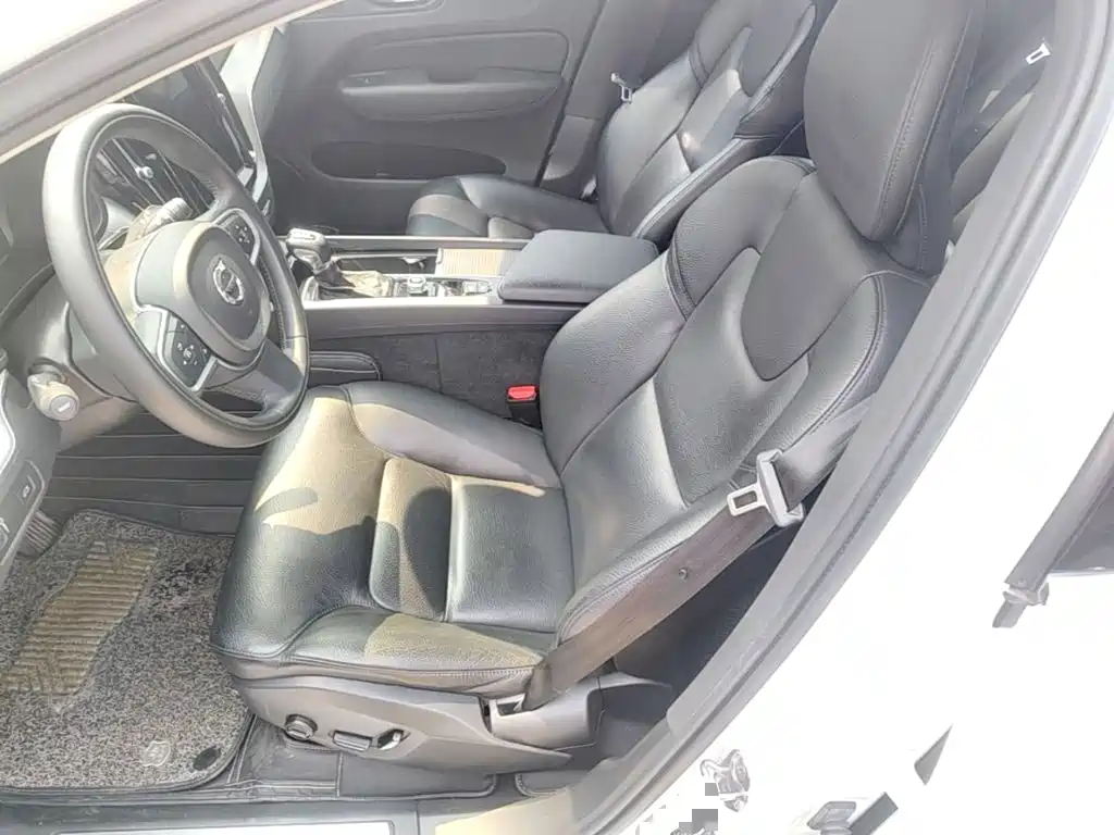 Photo 22 - Volvo XC60