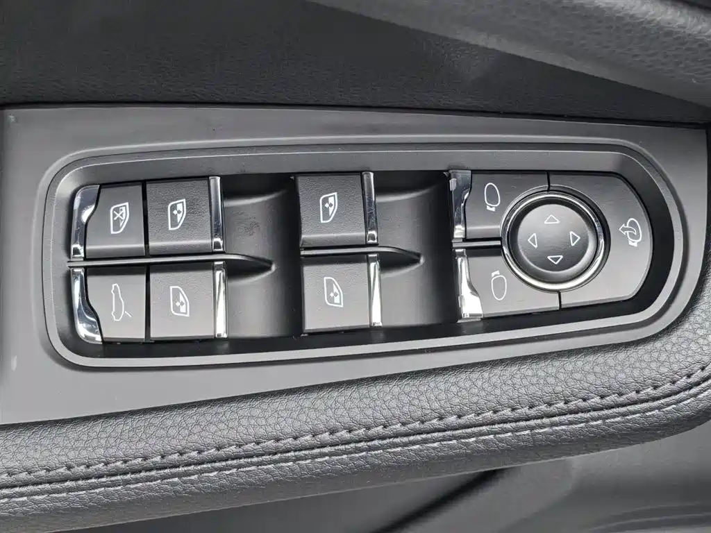 Porsche Macan 2024 2023 Macan 2.0T