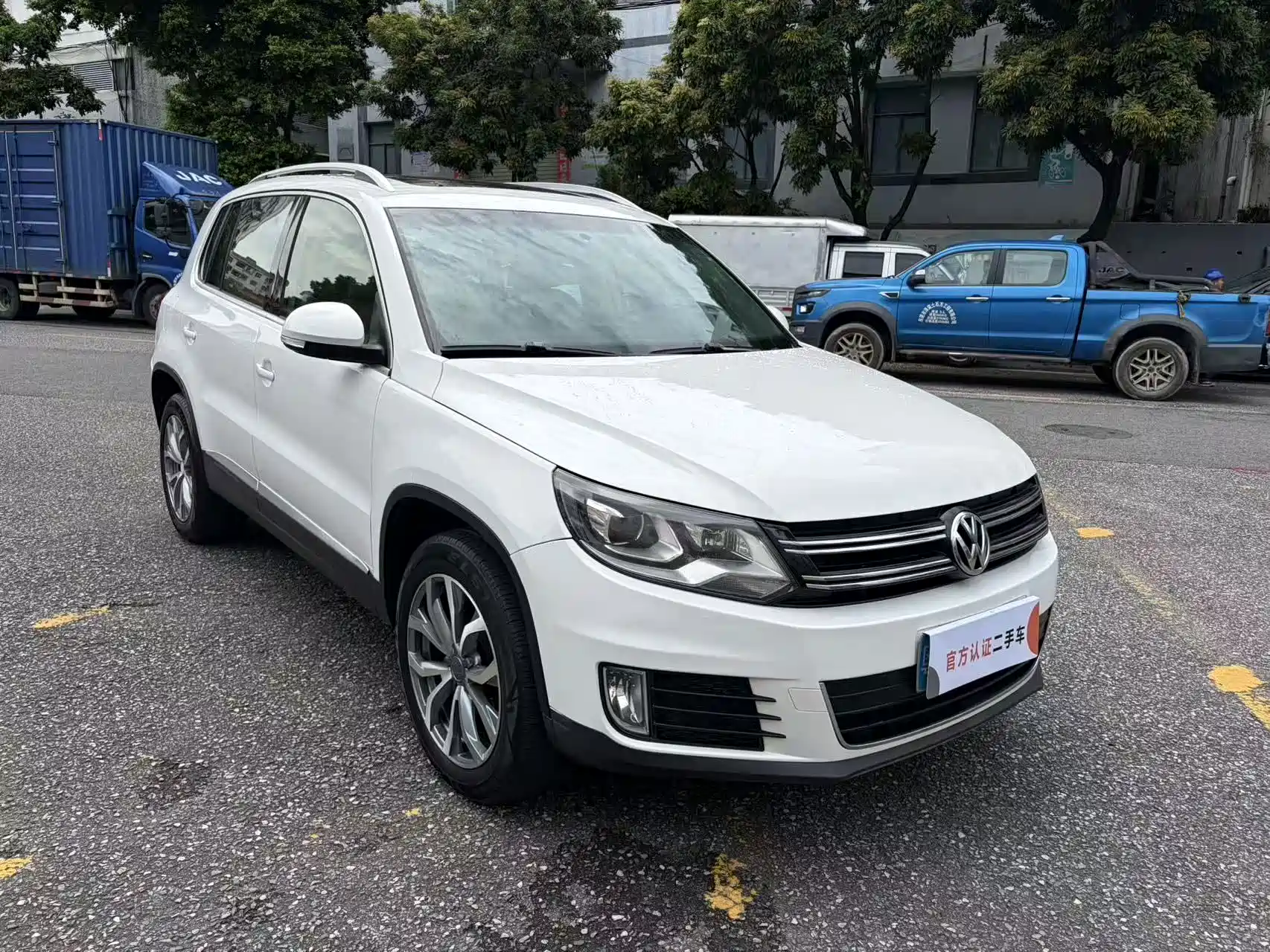 Фото 3 - Volkswagen Tiguan