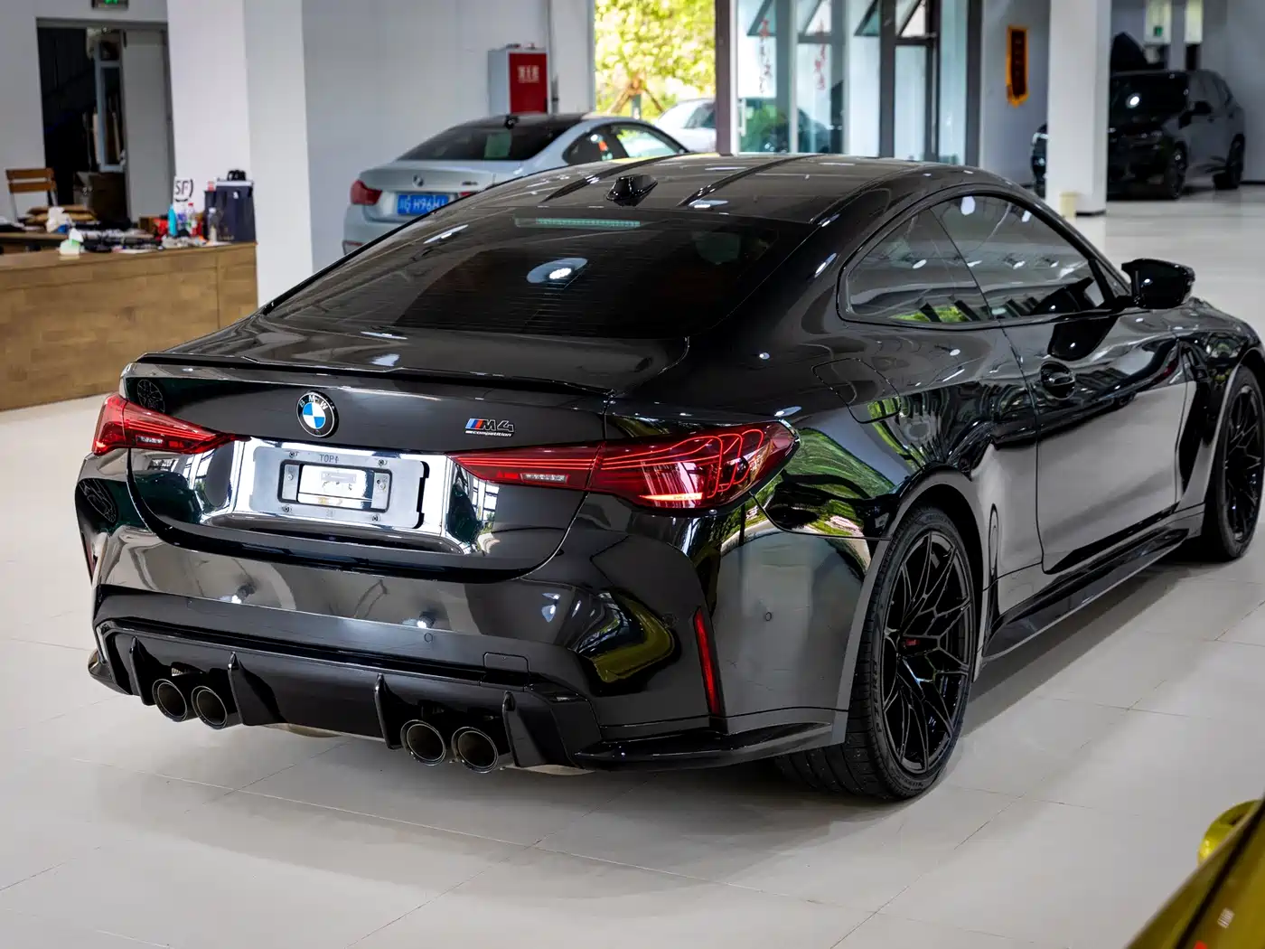 BMW M4 2025 2024 BMW M4 Coupe M xDrive Competition