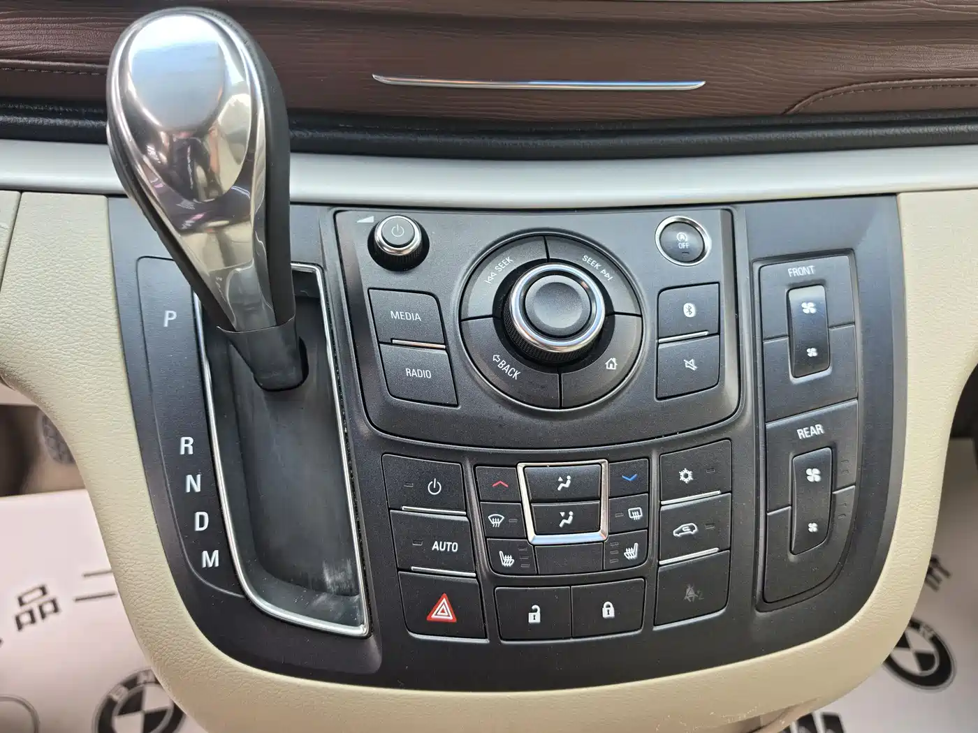 Buick GL8 2018 28T Premium Model China VI фото 8
