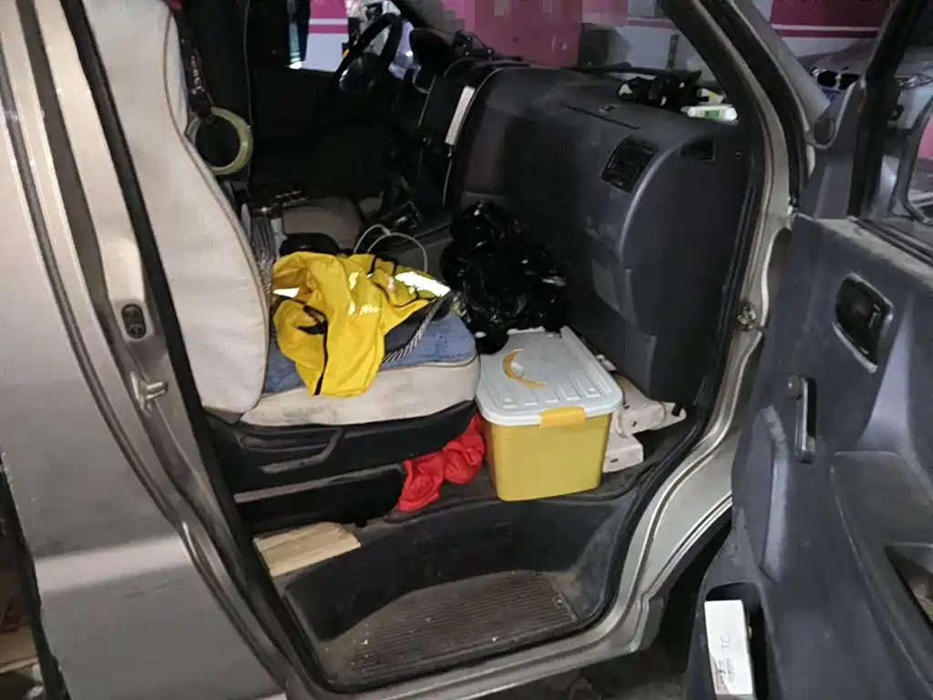 Jinbei Express 2018 2017 2.0L Standard V19