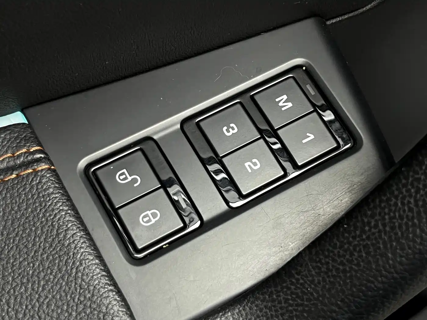 Photo 11 - Jaguar F-PACE