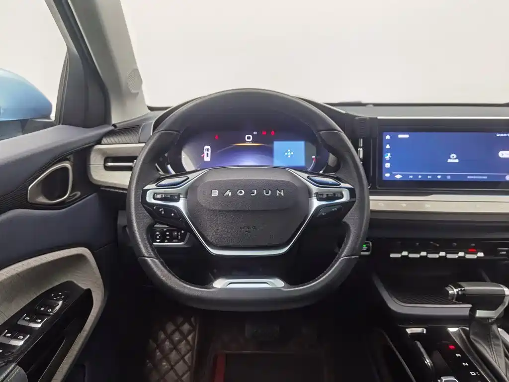 Фото 11 - Baojun RM-5