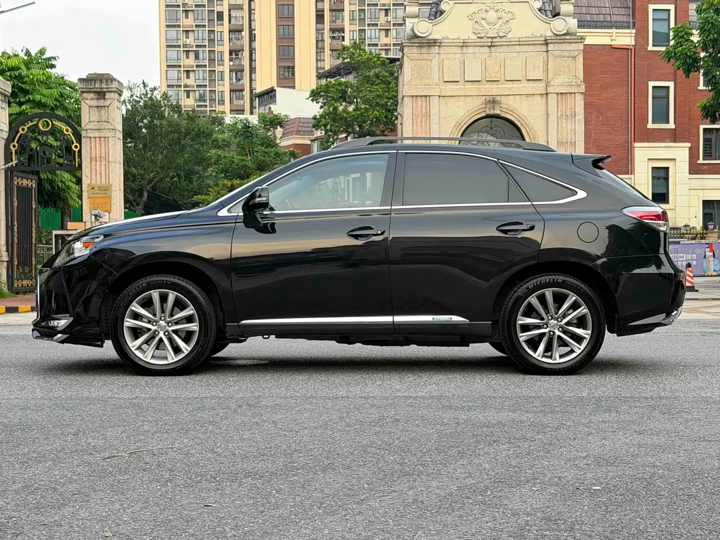 Фото 11 - Lexus RX Classic