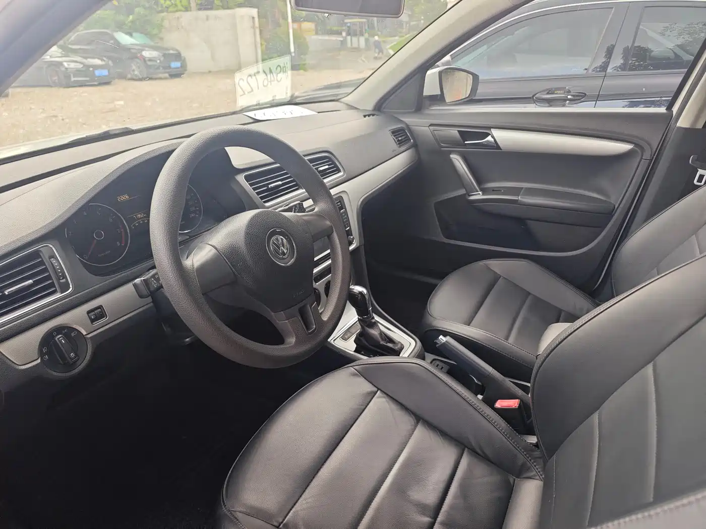 Photo 7 - Volkswagen Lavida Tour