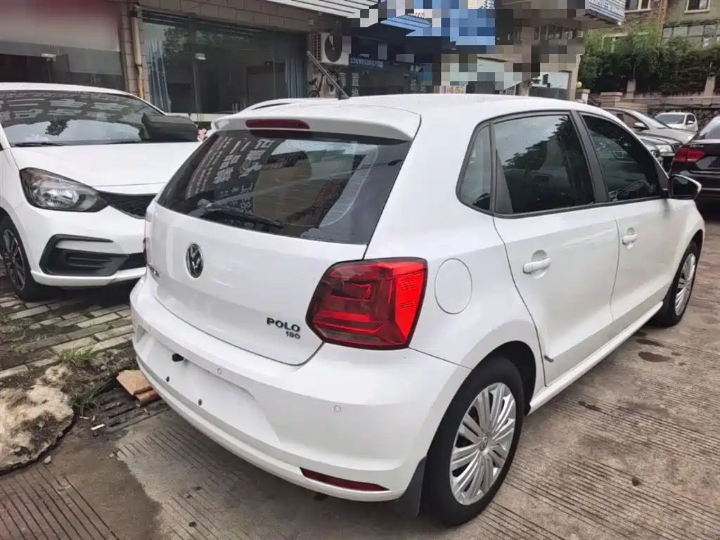 Volkswagen Polo 2016 1.6L Automatic Comfort фото 7