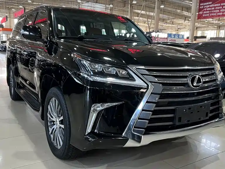 Lexus LX 2019 570 Dynamic Luxury Edition фото 3