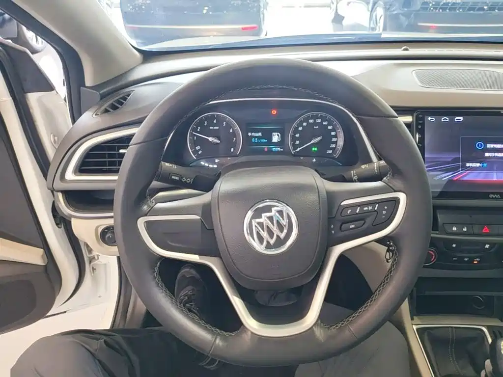 Photo 11 - Buick Excelle
