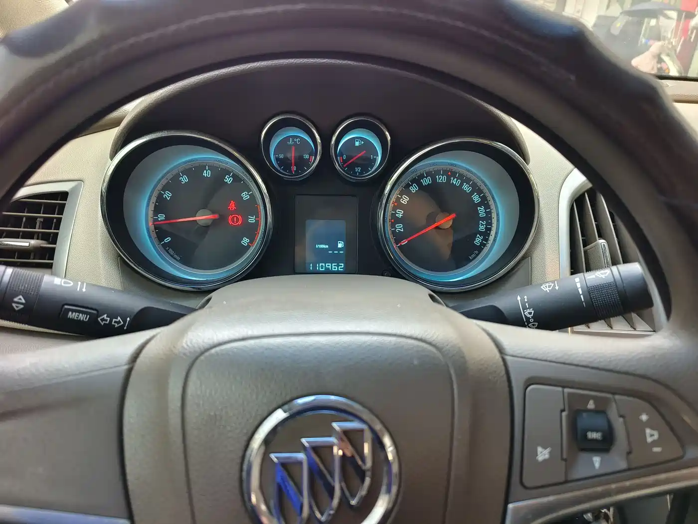 Buick Excelle 2012 GT 1.6L Manual Comfort фото 2