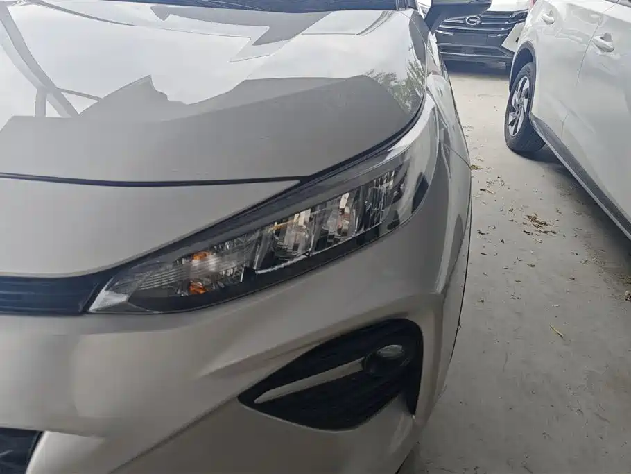 Toyota Wildlander 2022 Hybrid 2.5L E-CVT FWD Leading Edition фото 5