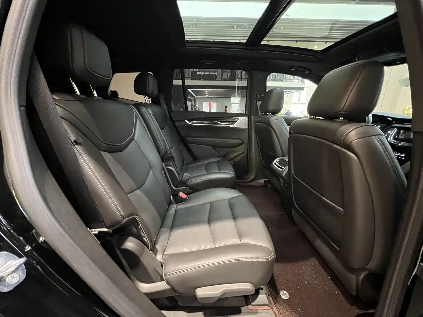 Cadillac XT6 2022 2.0T 6-Seater 4WD Premium Edition фото 9